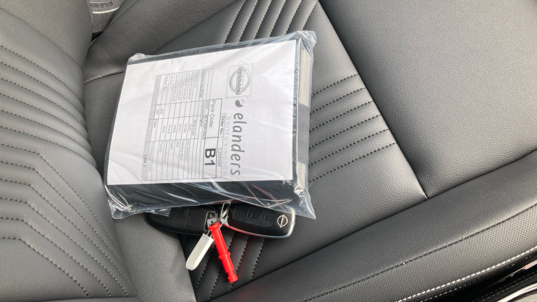 Nissan Juke 1.6 Hybrid Tekna 5dr Auto Hybrid Hatchback